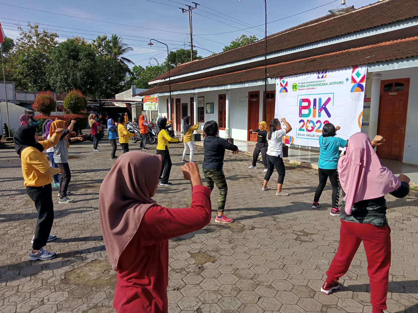 Gelar Senam Bersama, BPR PAJ Kampanyekan Financial Health